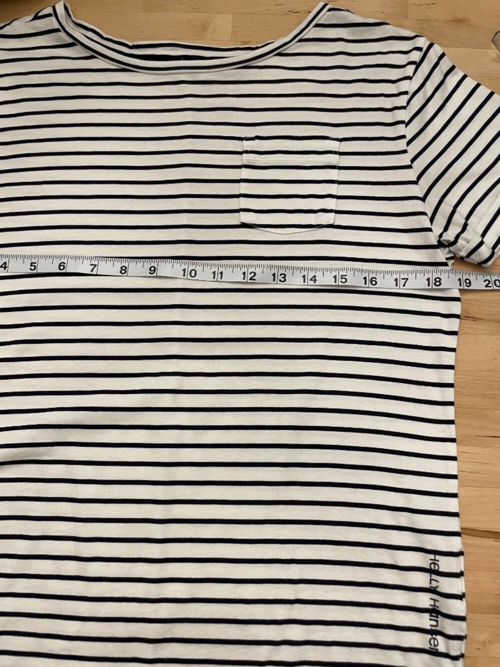 Helly Hansen Naiad Striped Casual Tee Sz Small Nautical Coastal Preppy Marine